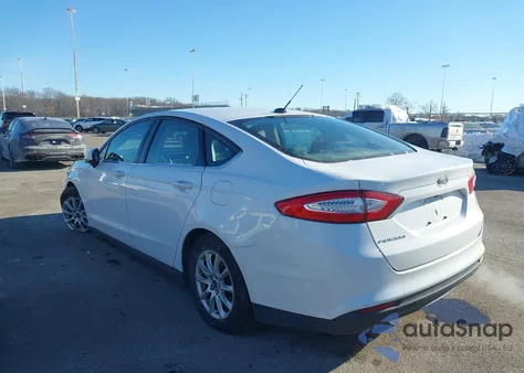 2016 Ford Fusion S из США, поврежденный, VIN 3FA6P0G73GR398376
